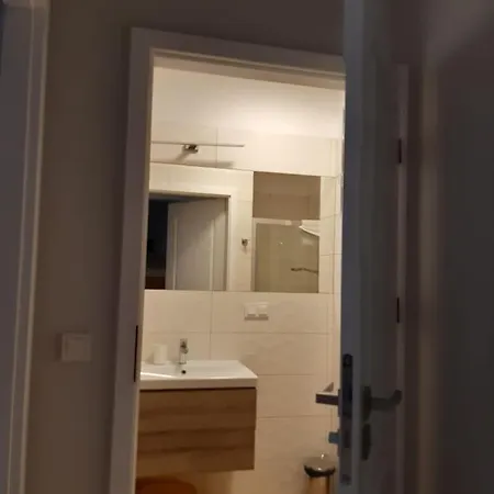 Appartamento Kolo Brzegu Spa, Jacuzzi Lwowska