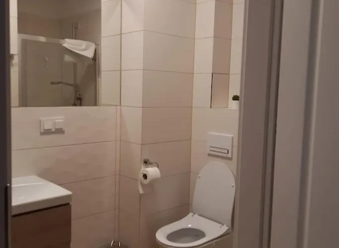 Kolo Brzegu Spa, Jacuzzi Lwowska Apartamento *